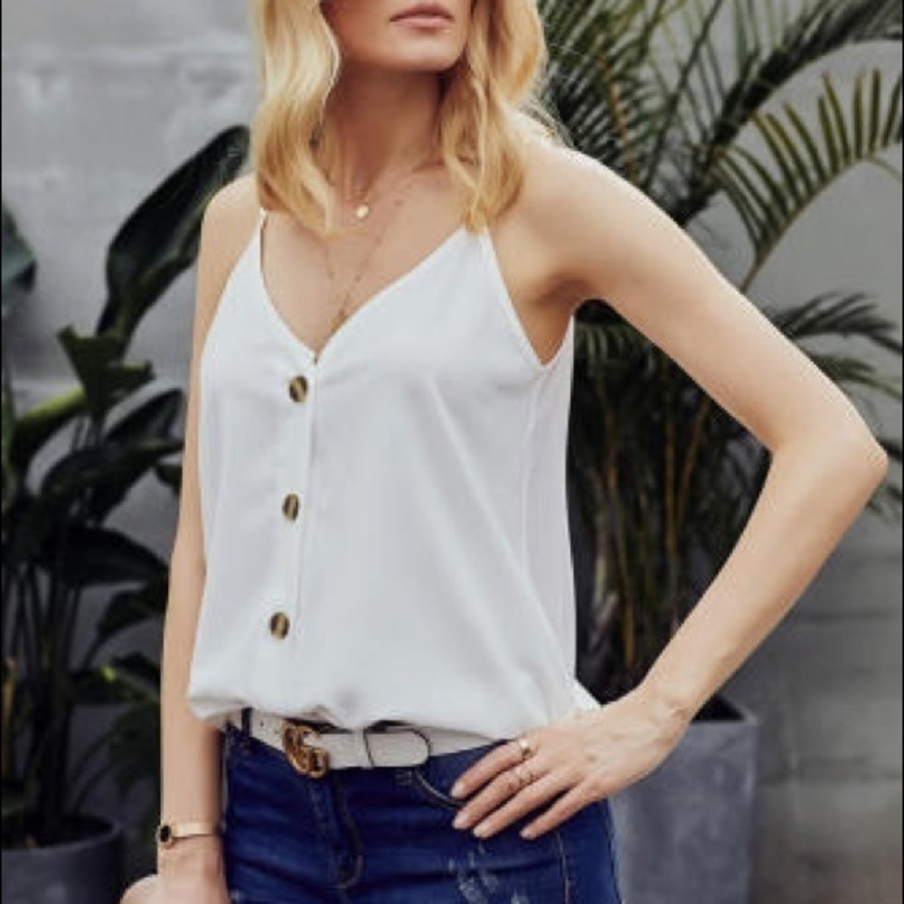 Spaghetti stripe button top